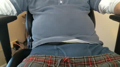 Snapshot of luke7711 chatting on 12.18.24 luke7711 online show from 12.18.24