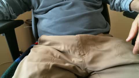 Snapshot of luke7711 chatting on 02.17.25 luke7711 online show from 02.17.25