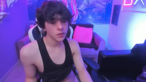 Snapshot of luke_howland chatting on 12.10.24 Luke online show from 12.10.24