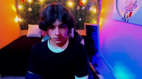 Snapshot of luke_howland chatting on 01.21.25 Luke online show from 01.21.25