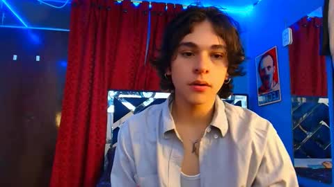 Snapshot of luke_howland chatting on 02.24.25 Luke online show from 02.24.25