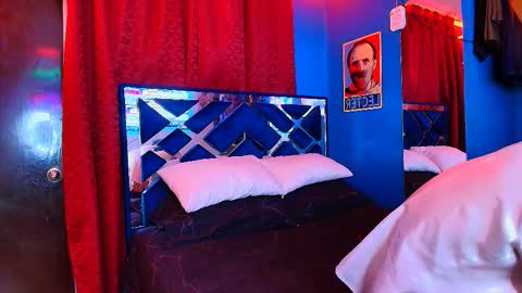 Snapshot of luke_howland chatting on 03.15.26 Luke online show from 03.15.26