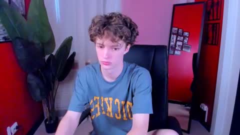 Snapshot of luke_sweet chatting on 06.22.26 Luke online show from 06.22.26