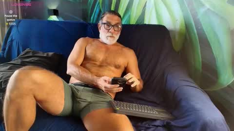 Luke Crews online show from 02.06.26