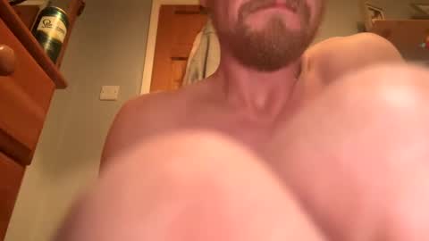 Snapshot of lukeeeeey96 chatting on 12.04.24 lukeeeeey96 online show from 12.04.24