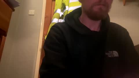 Snapshot of lukeeeeey96 chatting on 12.17.24 lukeeeeey96 online show from 12.17.24