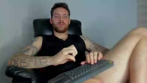 Snapshot of lukeglanton17 chatting on 05.29.26 Luke online show from 05.29.26