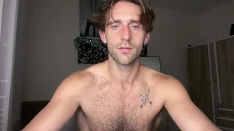 Snapshot of lukegunn22 chatting on 12.14.25 MR. Luke Gunn online show from 12.14.25