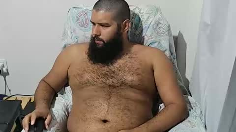 Snapshot of luksmen1 chatting on 02.14.26 lucifer online show from 02.14.26