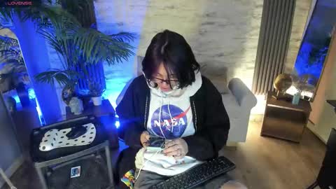 Snapshot of lullaby_charade_ chatting on 03.21.26 Cookie online show from 03.21.26