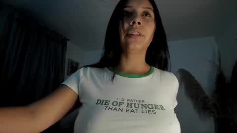 Snapshot of lulu10541697 chatting on 03.10.26 lulu10541697 online show from 03.10.26