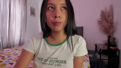 Snapshot of lulu10541697 chatting on 03.19.26 lulu10541697 online show from 03.19.26