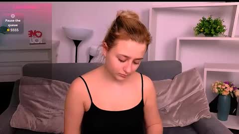 Lily online show from 02.17.26