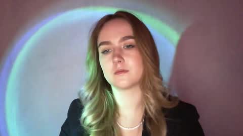 Lulu Baby18 online show from 02.06.25