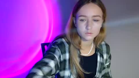 Lulu Baby18 online show from 10.12.25