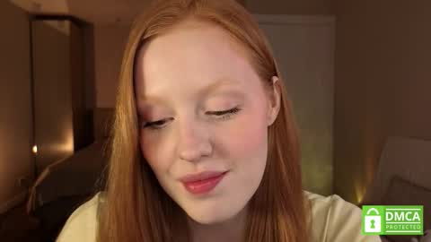 Snapshot of lulu_moons chatting on 12.14.25 Lulu online show from 12.14.25