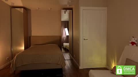 Snapshot of lulu_moons chatting on 02.14.26 Lulu online show from 02.14.26