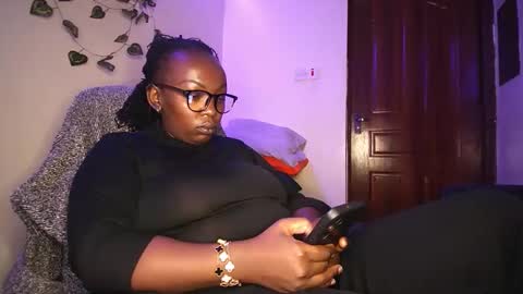 lulu_sparks1 online show from 11.26.25