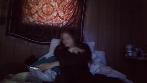 Snapshot of lulupixxx chatting on 02.03.25 Connie online show from 02.03.25