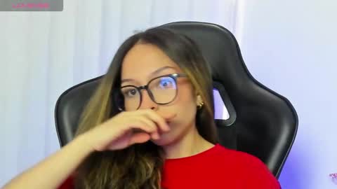 luluuberry online show from 12.17.25