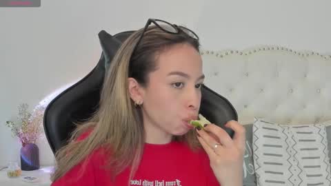 luluuberry online show from 03.13.26