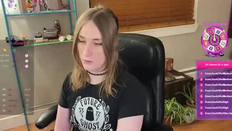 Snapshot of luluv chatting on 01.21.25 Lulu online show from 01.21.25