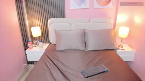 Snapshot of luly_dreams chatting on 10.29.25 luly_dreams online show from 10.29.25