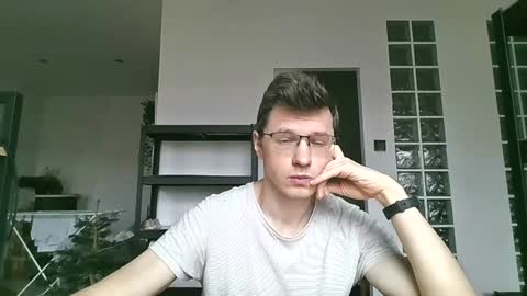 Andrew independent model 2000-0000 CET daily online show from 07.10.26