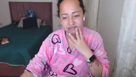 Snapshot of lumi_84 chatting on 03.07.25 LUMI online show from 03.07.25