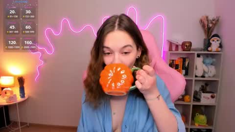 Snapshot of luminousmelody chatting on 03.02.25 luminousmelody online show from 03.02.25