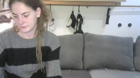 Snapshot of lumivex chatting on 12.17.25 lumivex online show from 12.17.25