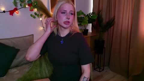 Nora online show from 03.13.26