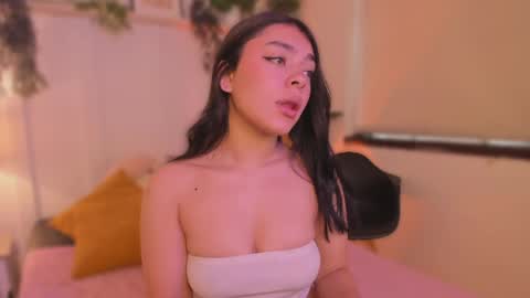 Snapshot of lummii_ chatting on 05.22.26 lummii_ online show from 05.22.26