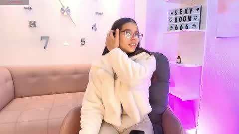 Luna And Titan  online show from 02.11.26