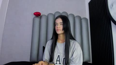 luna_bella_23 online show from 04.16.26
