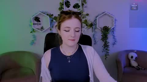 Snapshot of luna_berryy chatting on 06.30.26 luna_berryy online show from 06.30.26