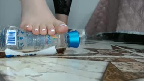 Luna--Blueberry online show from 10.24.25