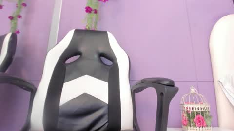 luna_bradley_ online show from 02.24.26