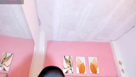 luna_bradley_ online show from 04.30.26