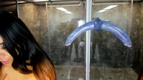 Snapshot of luna_dumont chatting on 02.15.25 luna online show from 02.15.25