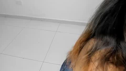 Snapshot of luna_dumont chatting on 03.07.25 luna online show from 03.07.25