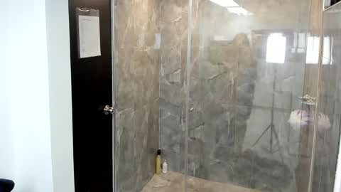 Snapshot of luna_dumont chatting on 03.10.25 luna online show from 03.10.25