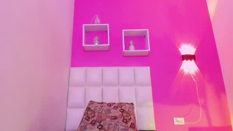 Snapshot of luna_ebony69 chatting on 02.15.26 Luna online show from 02.15.26