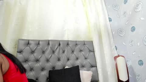 Snapshot of luna_evaa chatting on 01.16.25 Luna Eva online show from 01.16.25