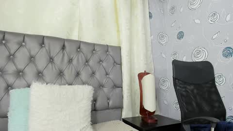 Snapshot of luna_evaa chatting on 03.11.25 Luna Eva online show from 03.11.25