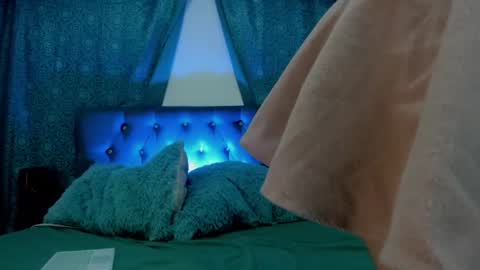 luna_hazard online show from 03.09.25