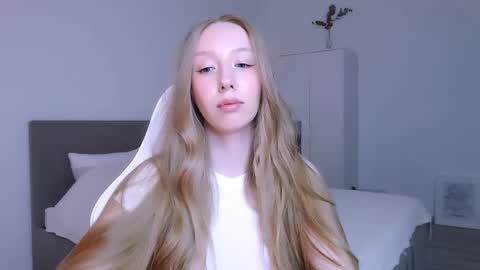 Luna online show from 11.21.25