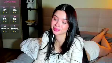 Hi everyone my name is Tina   online show from 06.12.26