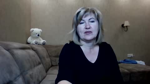 Snapshot of luna_lure11 chatting on 10.04.25 luna_lure11 online show from 10.04.25