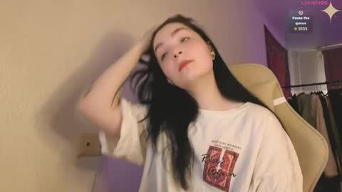 Snapshot of luna_moon13 chatting on 04.10.26 Luna online show from 04.10.26